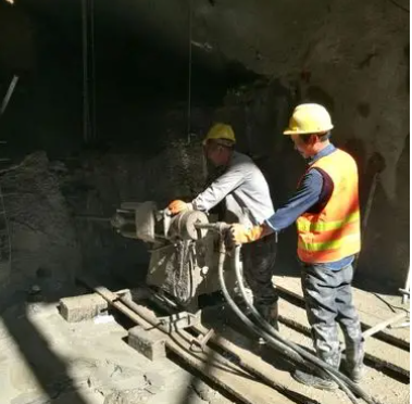 浩口原种场水下抗分散灌浆料特点 水下不分散注浆料介绍